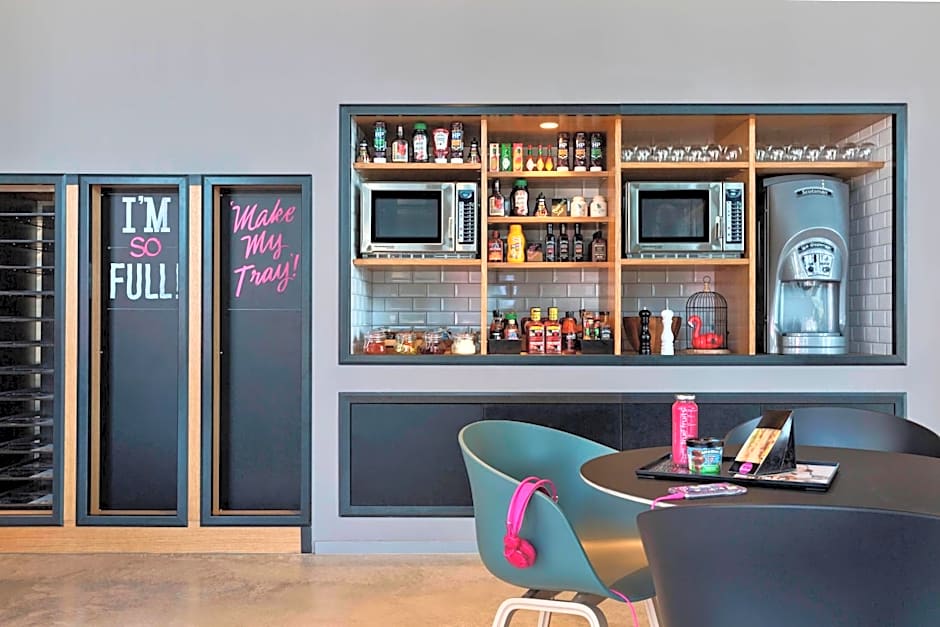 Moxy by Marriott Vienna Airport