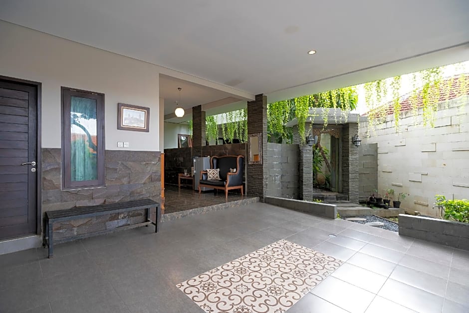 OYO 2438 D'Tamblingan Guesthouse
