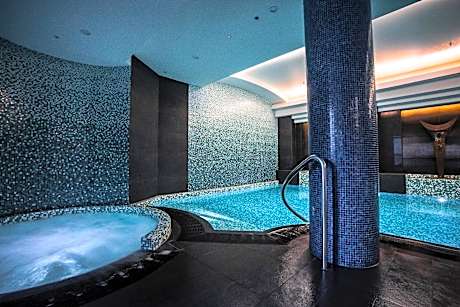 Quay West Suites Melbourne