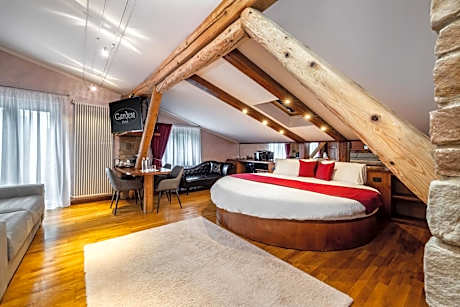 King Suite with Spa Bath