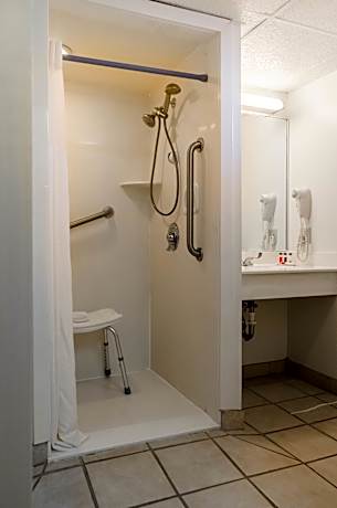 2 Queen Beds Nonsmoking Accessible