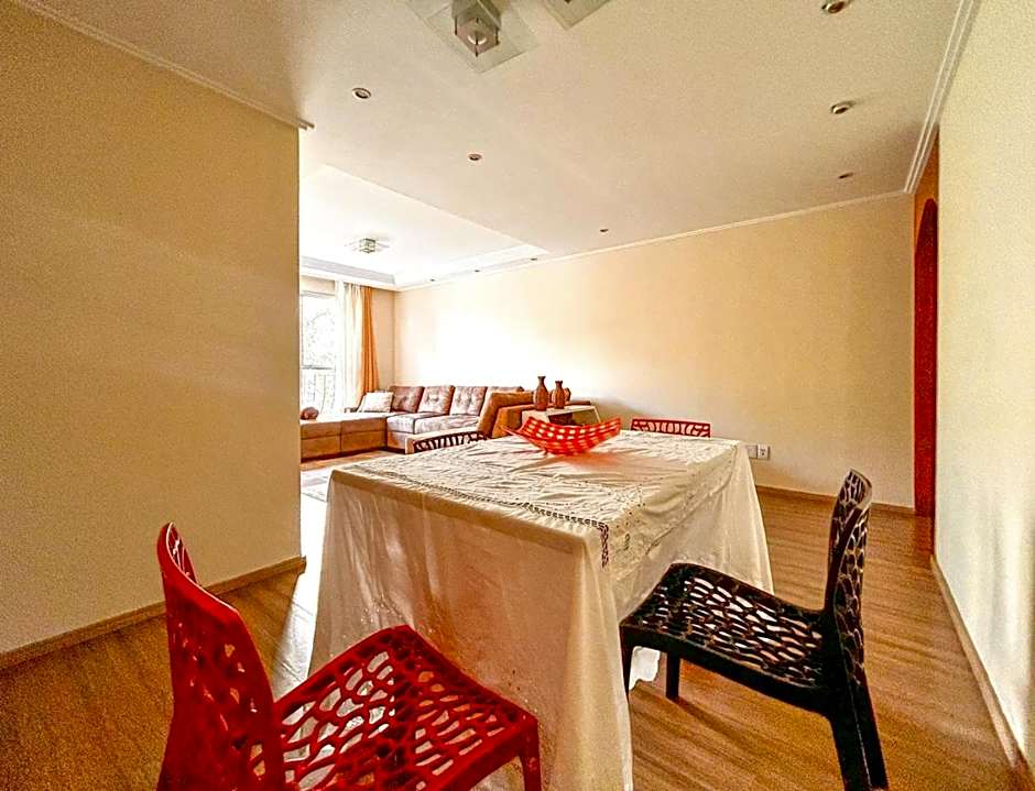 Apto espacoso c WiFi prox a Marginal Pinheiros SP