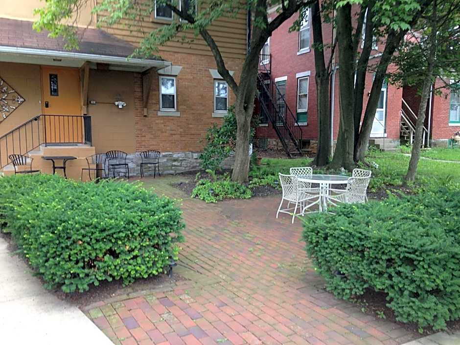 Walton Manor Inn Bed & Breakfast
