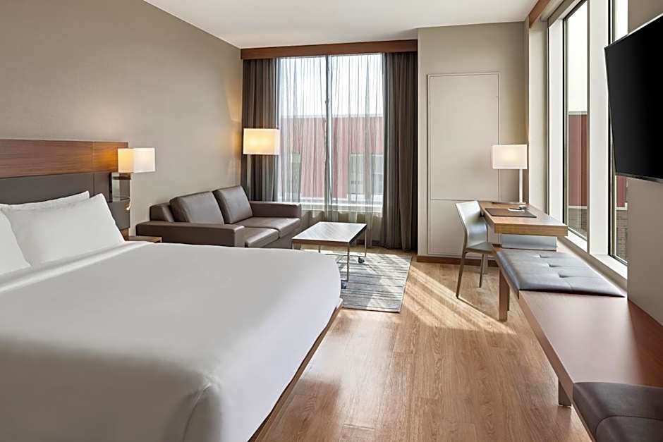 AC Hotel by Marriott Minneapolis West End