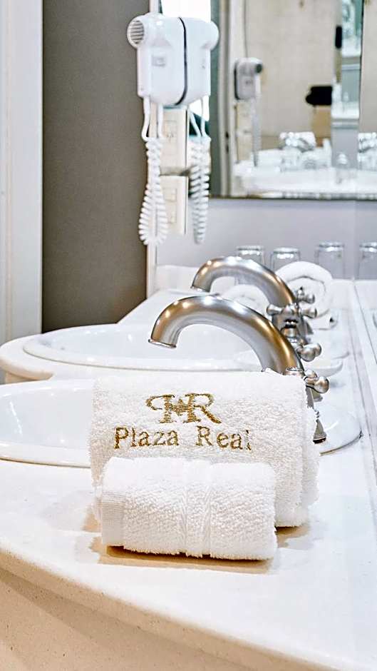 Plaza Real Suites Hotel