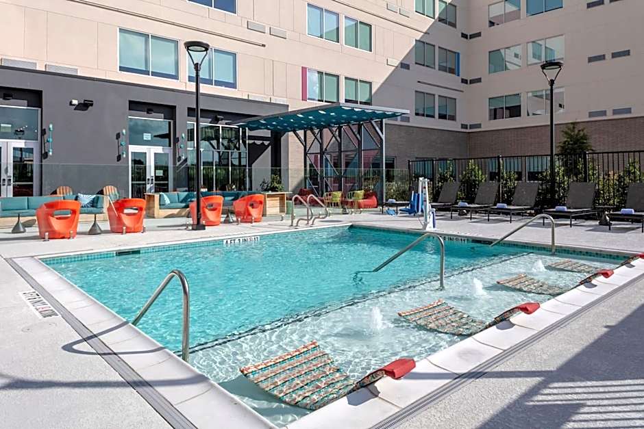 Aloft Dallas Arlington South