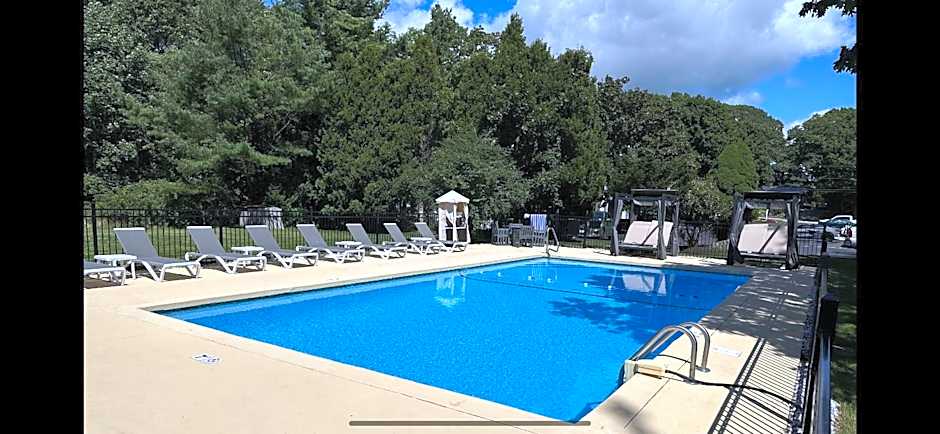 The Lodge at Turbat's Creek