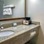 Quality Inn & Suites Vancouver North