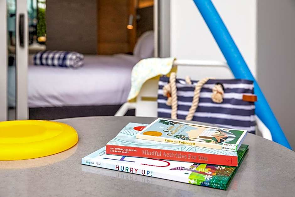 Holiday Inn Express and Suites Sunshine Coast By IHG