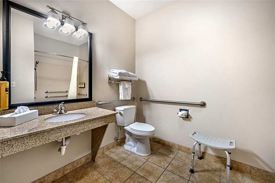 Best Western Plus Eastgate Inn & Suites