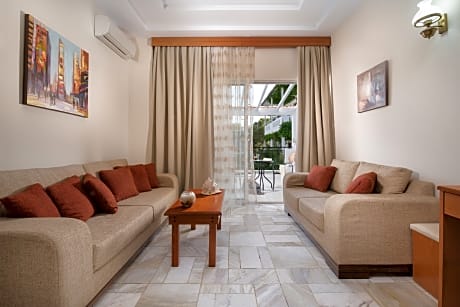 Superior Family Room