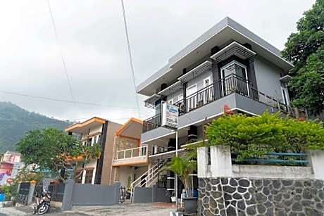 Villa Tri Langgeng
