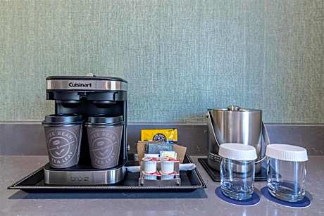 Junior King Suite with Seating Area