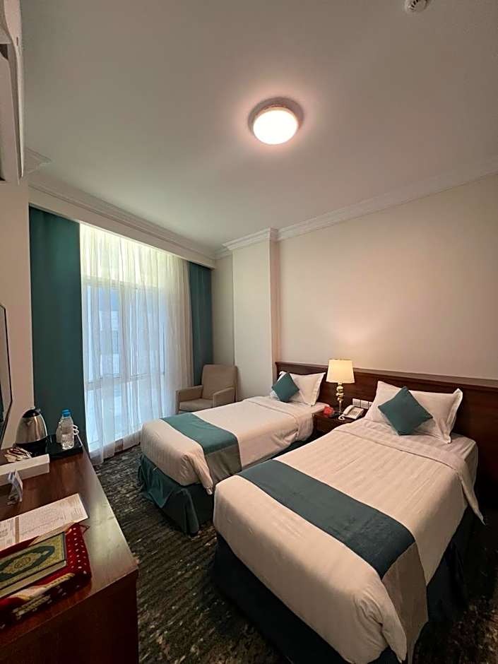 Zaha Al Madina Hotel