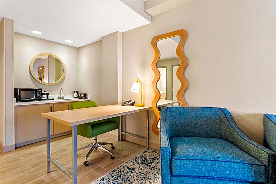 Hampton Inn By Hilton & Suites St. Petersburg/Downtown