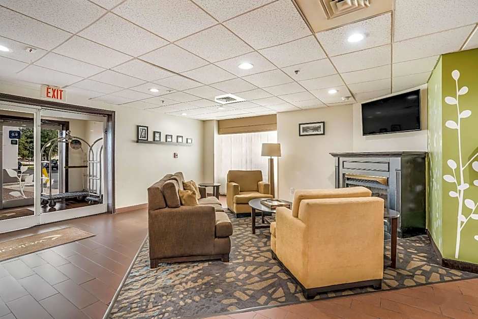 Sleep Inn & Suites Jacksonville near Camp Lejeune