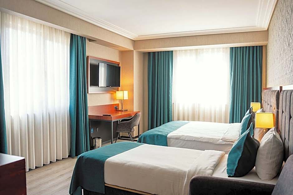Grand Vaves Otel