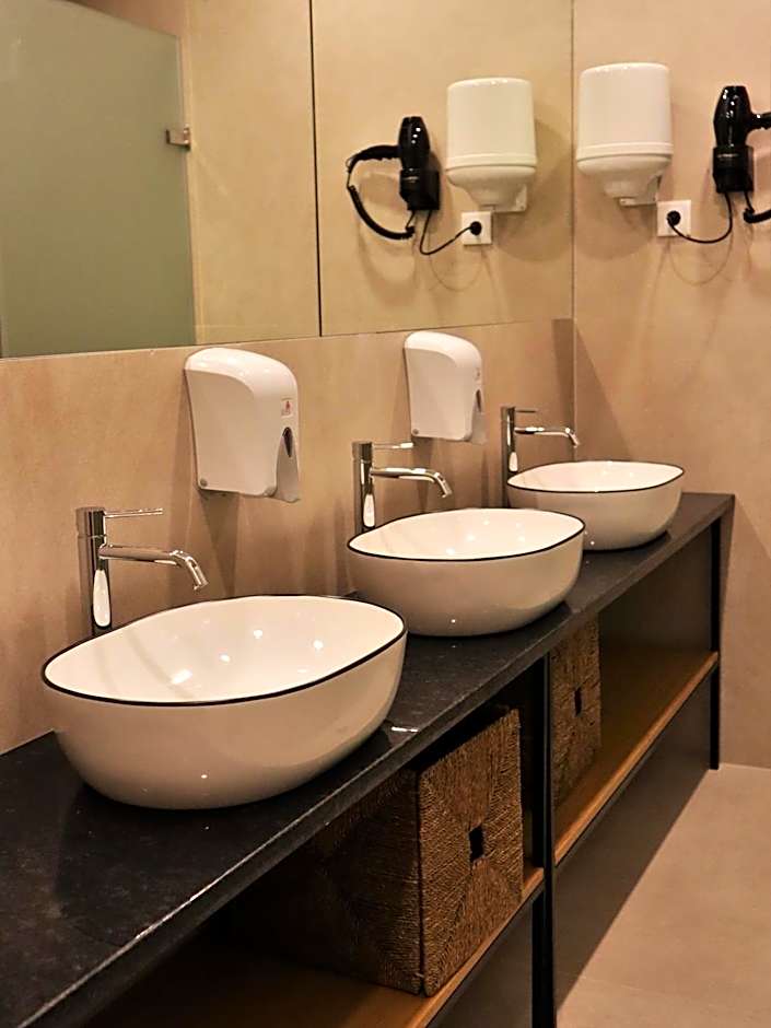 PATE'O Hostel & Suites