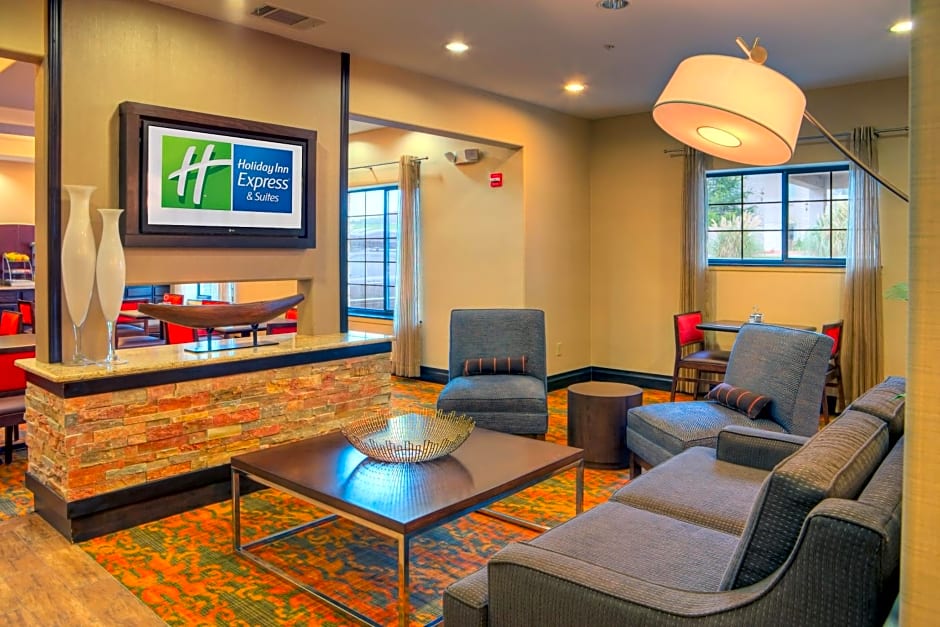 Holiday Inn Express and Suites Granbury