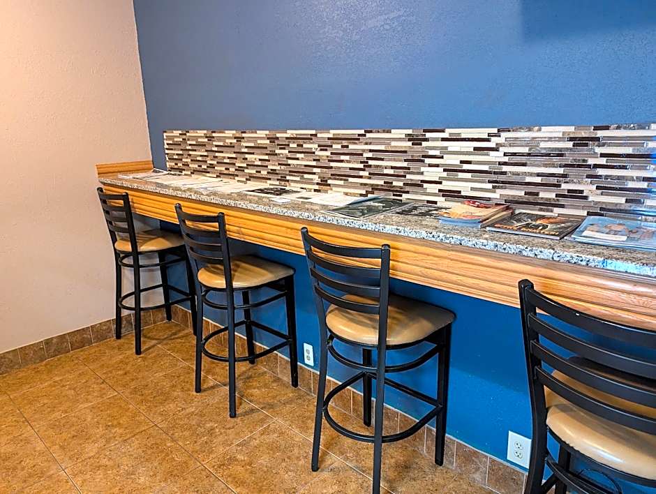 Days Inn by Wyndham Fargo