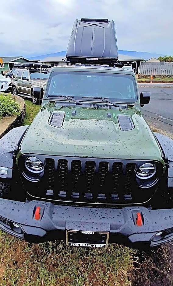 CampCar Maui Jeeps SUVs Hybrid Camper van Rentals with equipment and Travel Advice