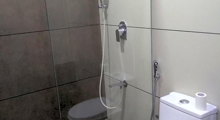 Hotel Grand Plaza Munnar