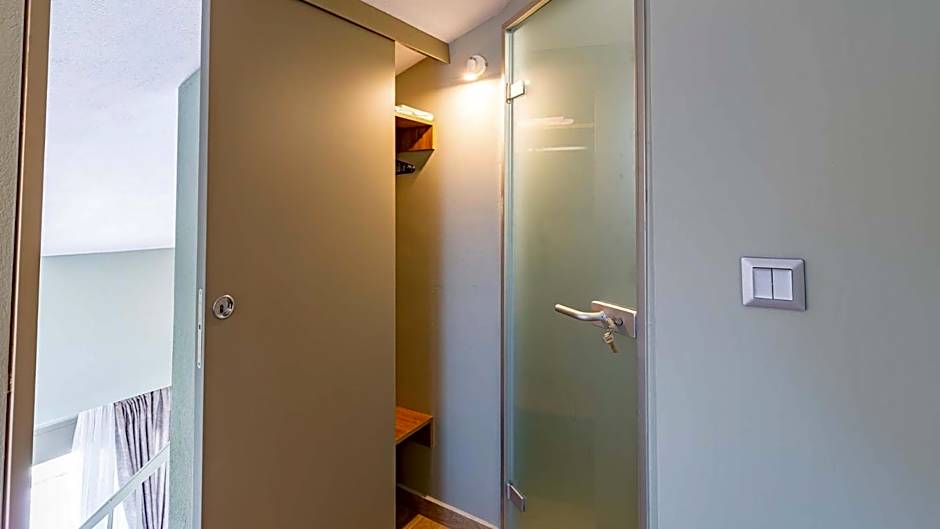 Estelle Family Luxury Apartments & Suites