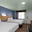 Days Inn by Wyndham Pratt