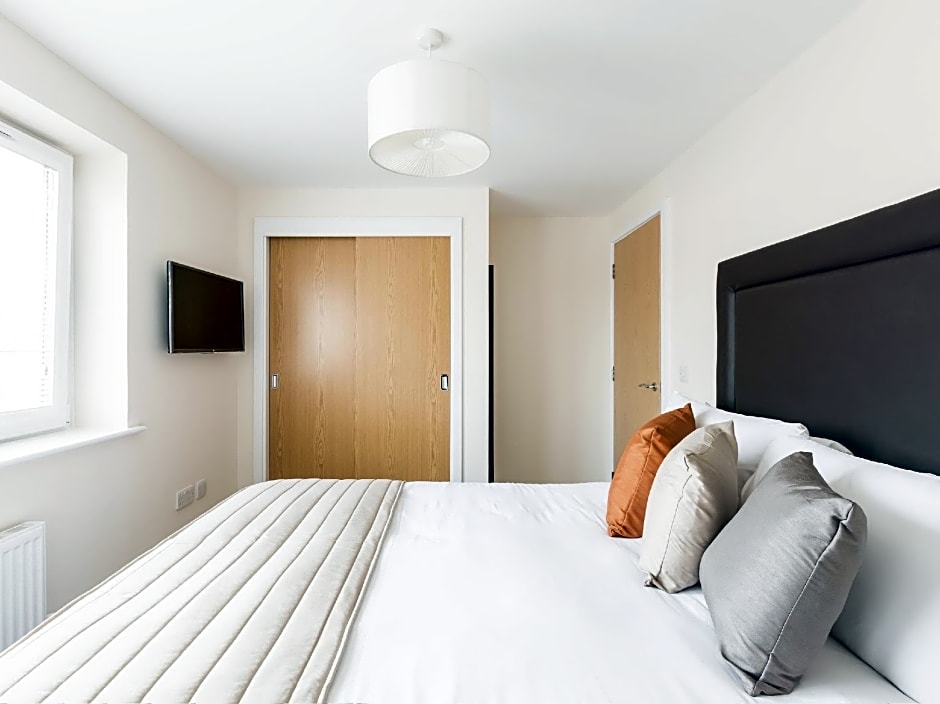 HOF Apartments Central Gate - Newbury