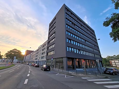 KONCEPT HOTEL International