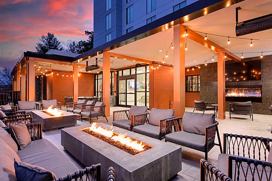 Hilton Garden Inn Knoxville Papermill Drive, TN