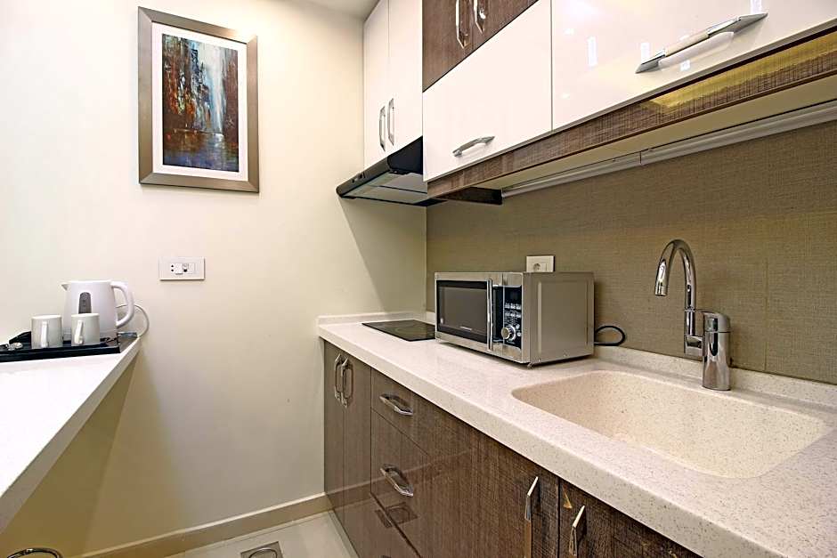 Palm Ville Suites