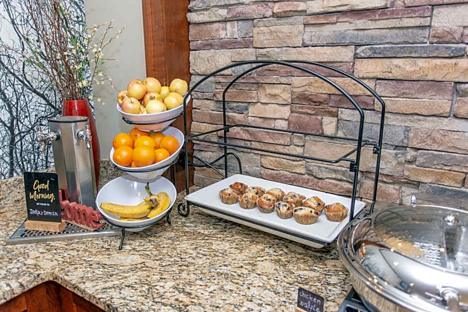 Staybridge Suites Bowling Green By IHG