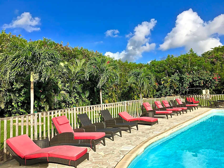 Résidence Le Vallon Guadeloupe Parc Piscine Appartements & Studios