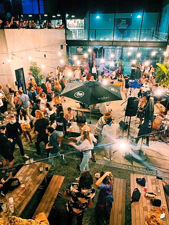 Surfer's Den Ericeira