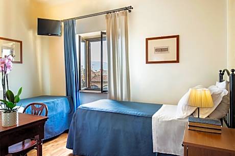 Small Twin Room