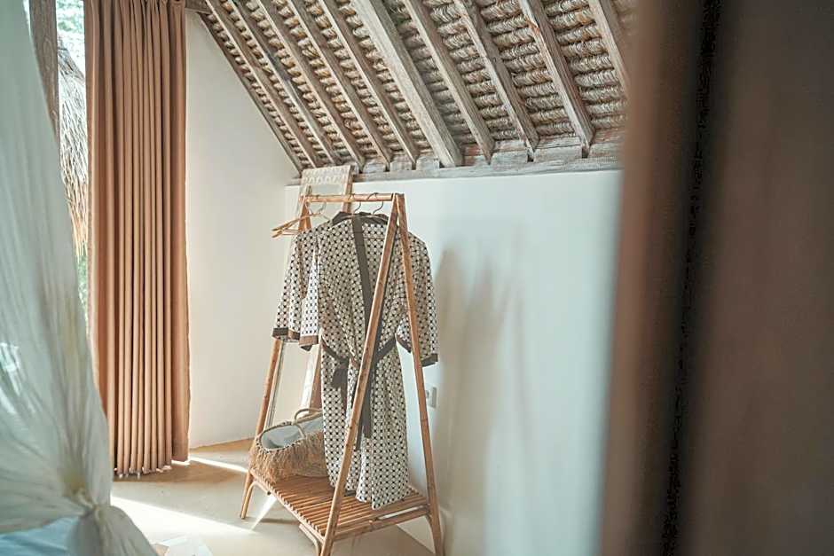 Woywoy Escape Bresela Adults Only