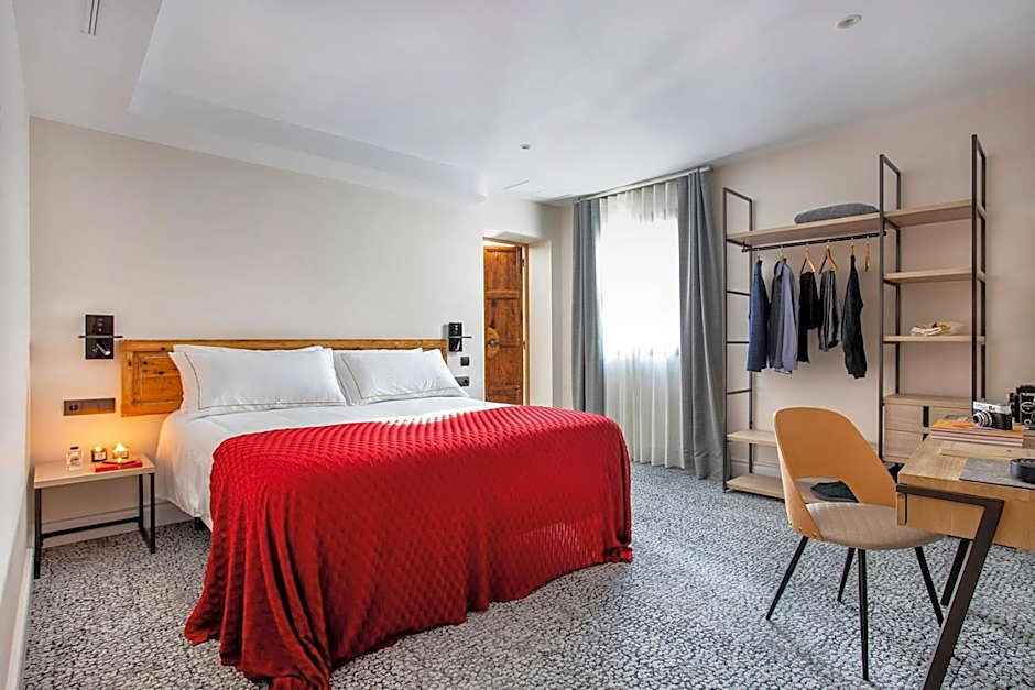 Cal Roure Boutique Hotel