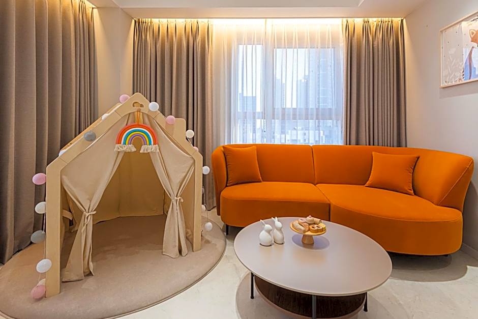 Asherah Villa d' aqua Hotel