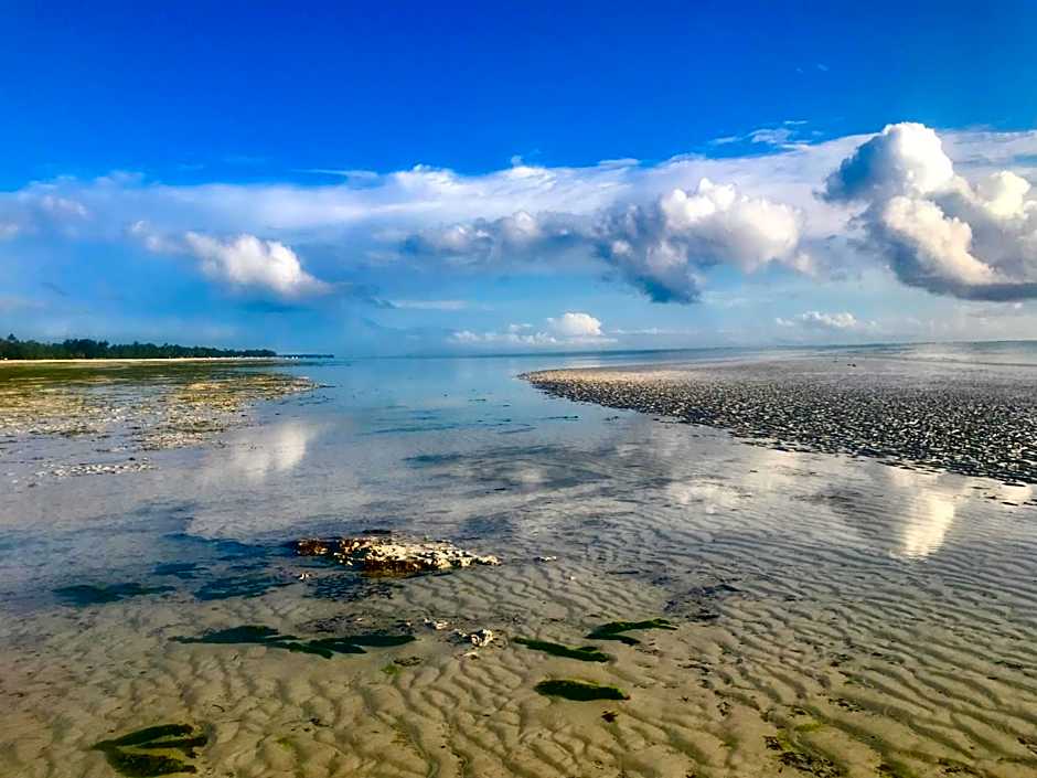 Mbuyuni Beach Village