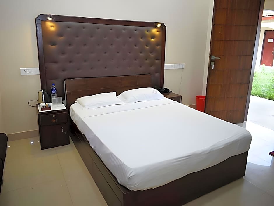 Photo 1 of 4 of Luxury