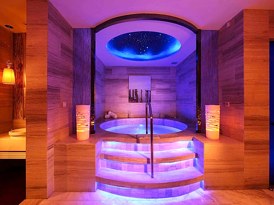 Sofitel Guangzhou Sunrich Hotel