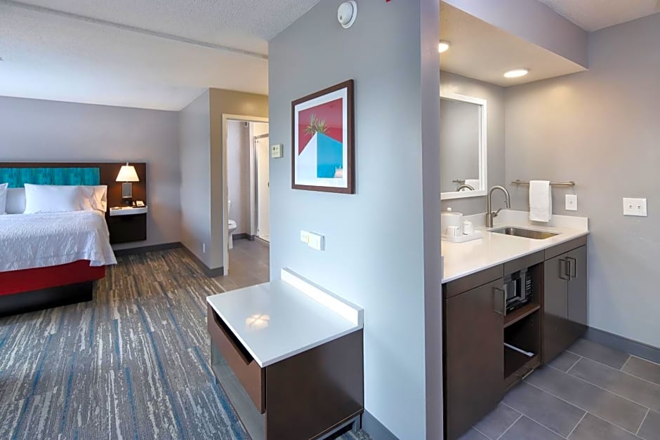 Hampton Inn & Suites Tucson East