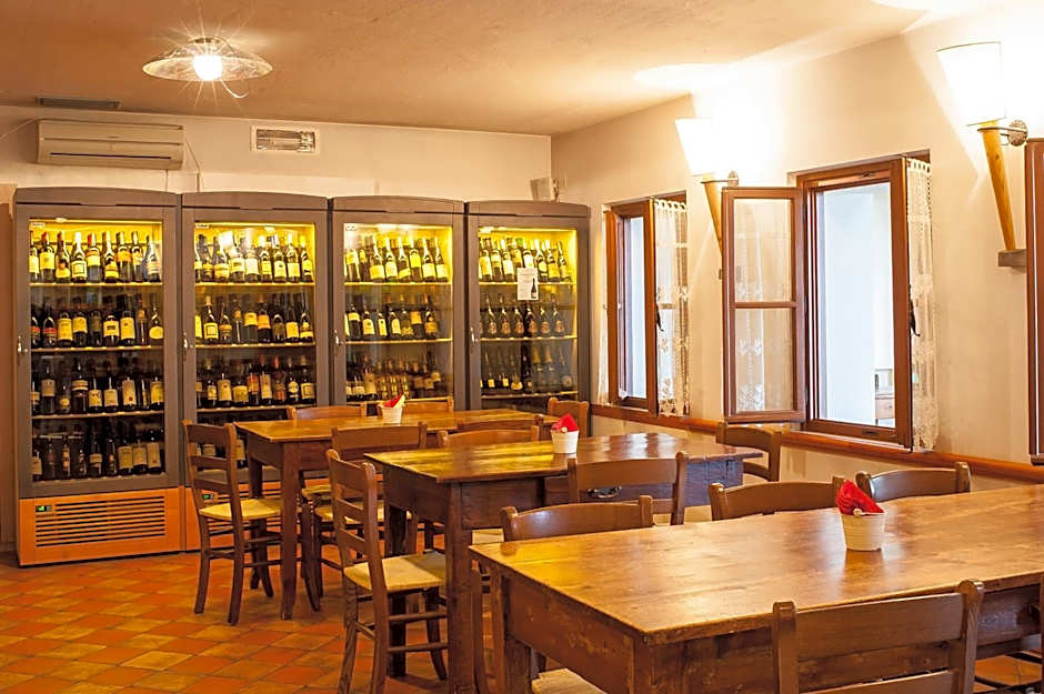 Elliot Osteria e dormire in collina