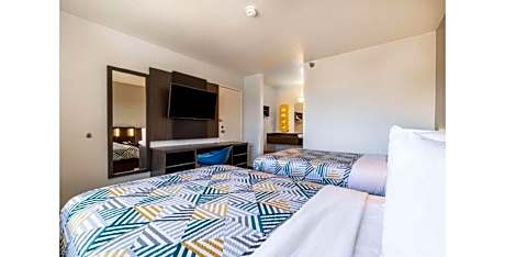 2 Queen Beds | Extended Suite