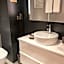 Amina Residency - Luxury Stay