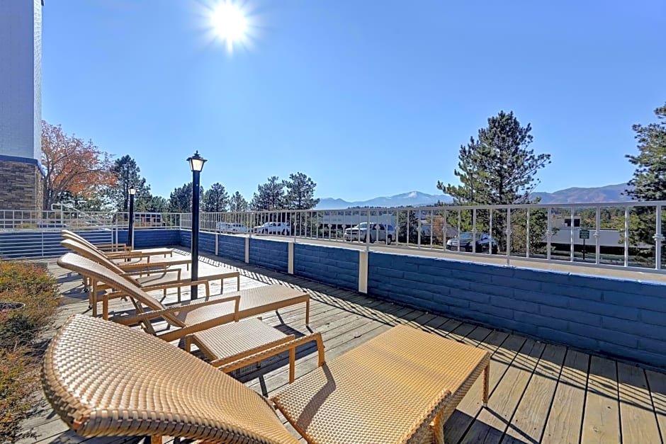 Embassy Suites by Hilton Colorado Springs