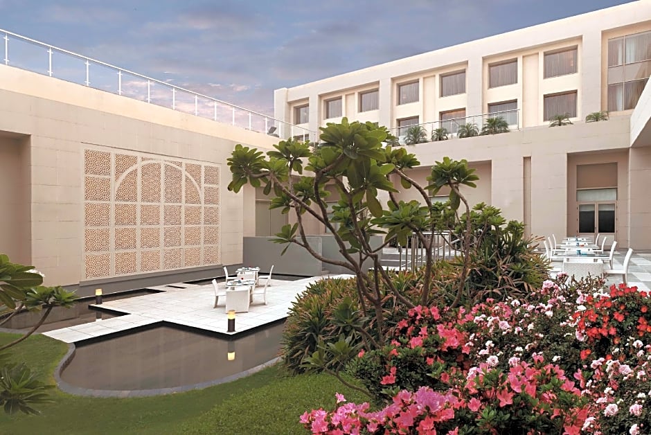 DoubleTree By Hilton Hotel Agra