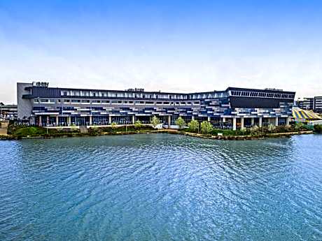 Mercure Melbourne Caroline Springs
