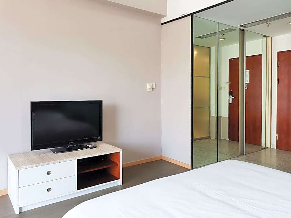 3rd Space Holiday Apartment  ( Wusi Square Store)